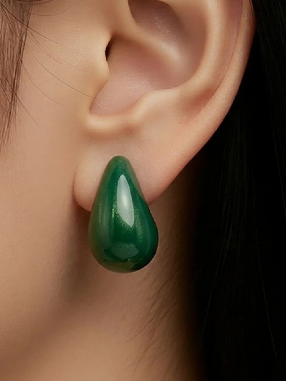 Emerald Shimmer Sculptural Dome Stud Earrings Pearlescent Acrylic Modern Glam